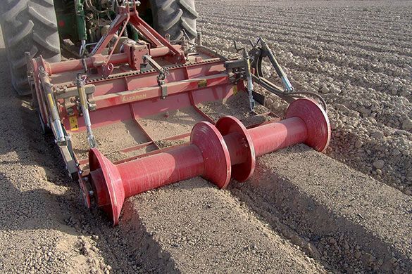 Clods burier with bed former shaper type RSF