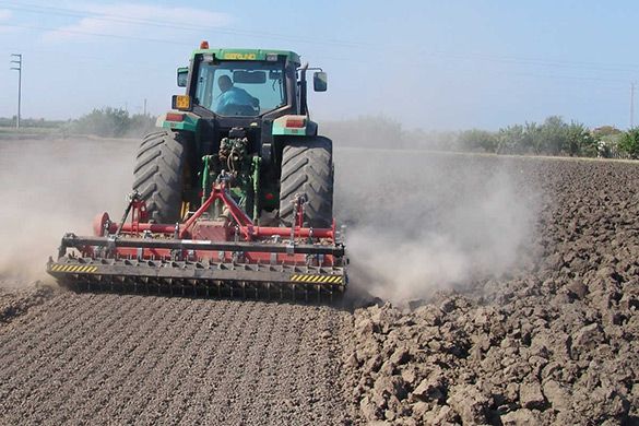 Enfouisseur de pierres avec rouleau RSF