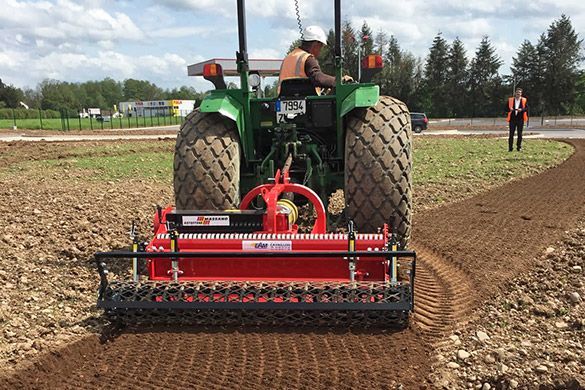 Enfouisseur de pierres avec rouleau RSH-M
